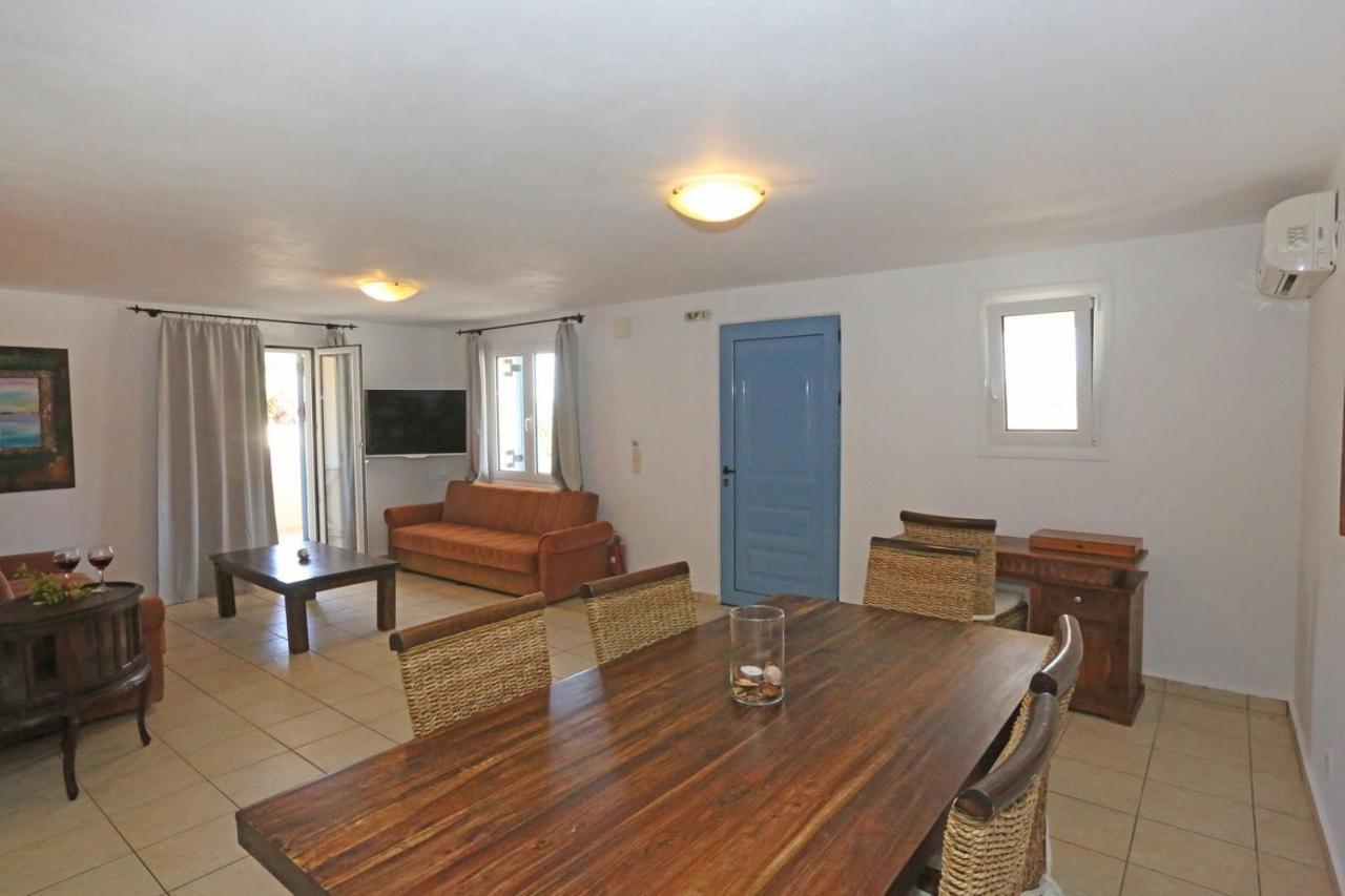 Sunrise Beach Suites Azolimnos Extérieur photo